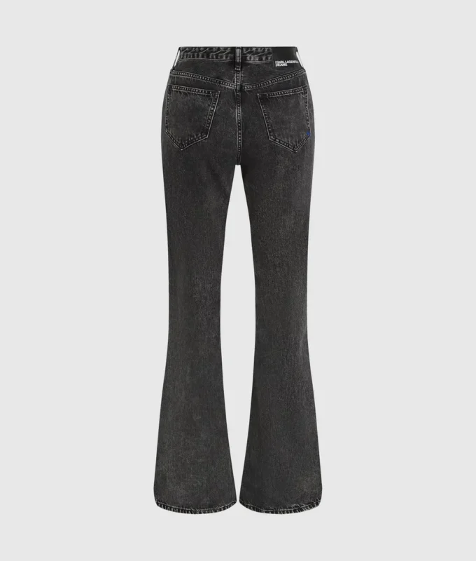Hoch geschnittene Jeans mit Naht und ausgestelltem Bein