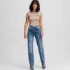 HOCHGESchnittene Straight-Jeans HOCHGESchnittene Straight-Jeans