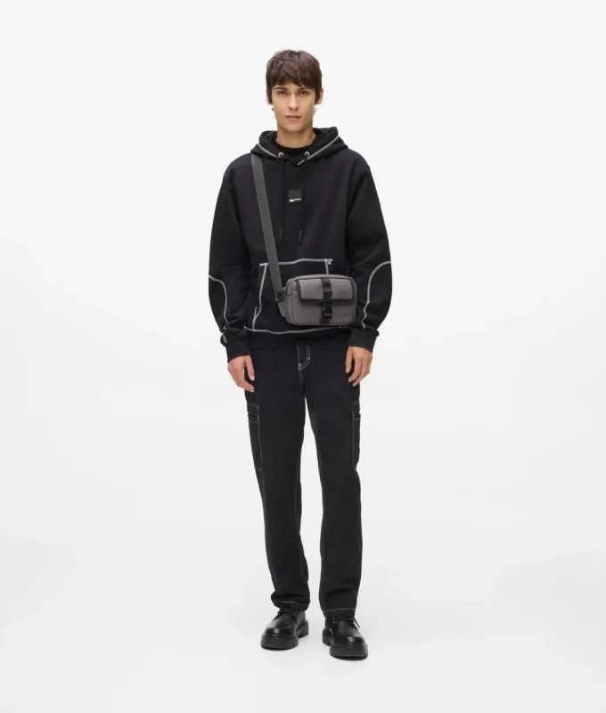 Hoodie mit Kontrastnähten Hoodie mit Kontrastnähten