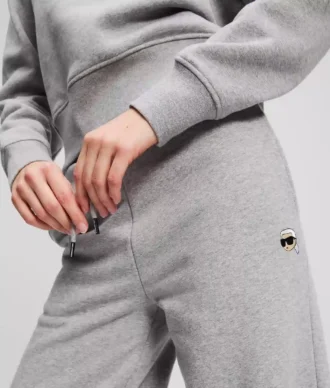 IKON SWEATPANTS MIT WEITEM BEIN