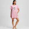 IKON T-SHIRT-PYJAMAKLEID IKON T-SHIRT-PYJAMAKLEID