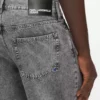 Jeans mit ausgestelltem Bein