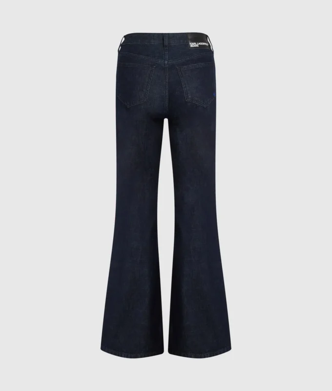 Jeans mit geschlitztem Saum Jeans mit geschlitztem Saum