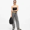 Jeans mit mittlerer Leibhöhe und geradem Bein Jeans mit mittlerer Leibhöhe und geradem Bein