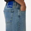 Jeans mit niedriger Leibhöhe und weitem Bein