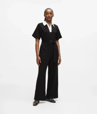 Jumpsuit mit charakteristischem Kragen