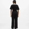 Jumpsuit mit charakteristischem Kragen Jumpsuit mit charakteristischem Kragen