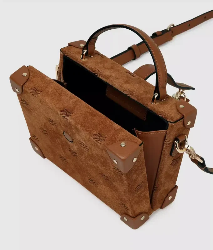 K/Autograph Trunk Bag aus Wildleder mit Vorhängeschloss K/Autograph Trunk Bag aus Wildleder mit Vorhängeschloss