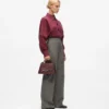 K/SIGNATURE MEDIUM CROSSBODY BAG