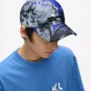 Kappe mit Graffiti-Print