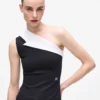 Karl DNA Top mit asymmetrischem Revers