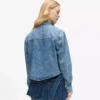 Kastig geschnittenes Jeanshemd Kastig geschnittenes Jeanshemd