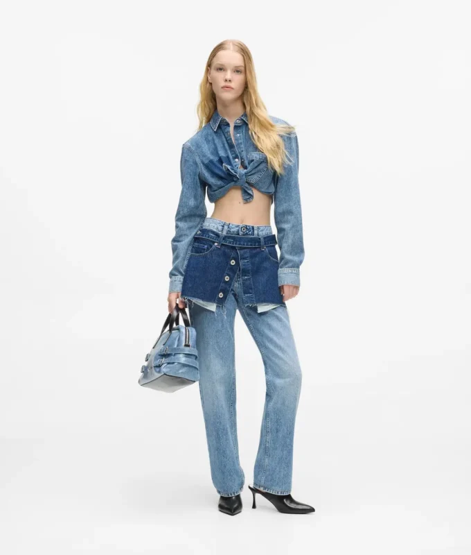 Kastig geschnittenes Jeanshemd Kastig geschnittenes Jeanshemd