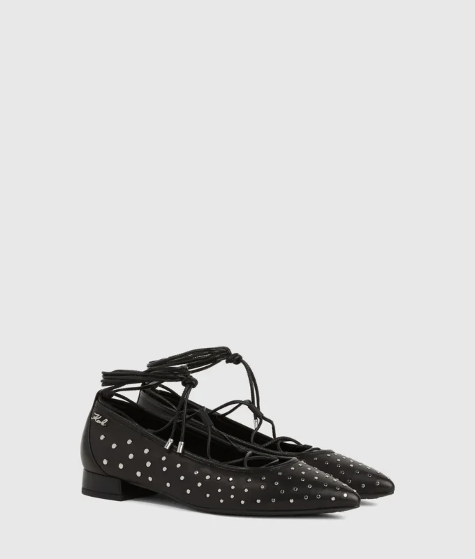 Kerrie Ballerina-Flats mit langen Schnürsenkeln Kerrie Ballerina-Flats mit langen Schnürsenkeln