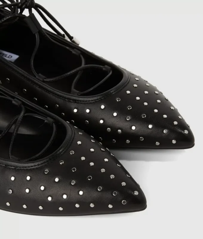 Kerrie Ballerina-Flats mit langen Schnürsenkeln Kerrie Ballerina-Flats mit langen Schnürsenkeln