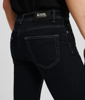 KLASSISCHE JEANS KLASSISCHE JEANS