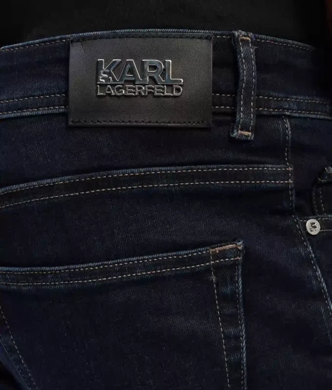 KLASSISCHE JEANS KLASSISCHE JEANS