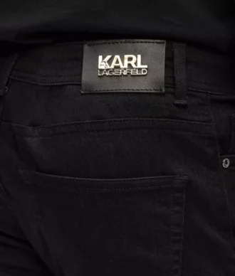 KLASSISCHE JEANS KLASSISCHE JEANS