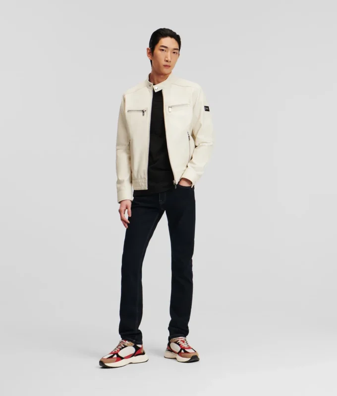 KLASSISCHE JEANS KLASSISCHE JEANS