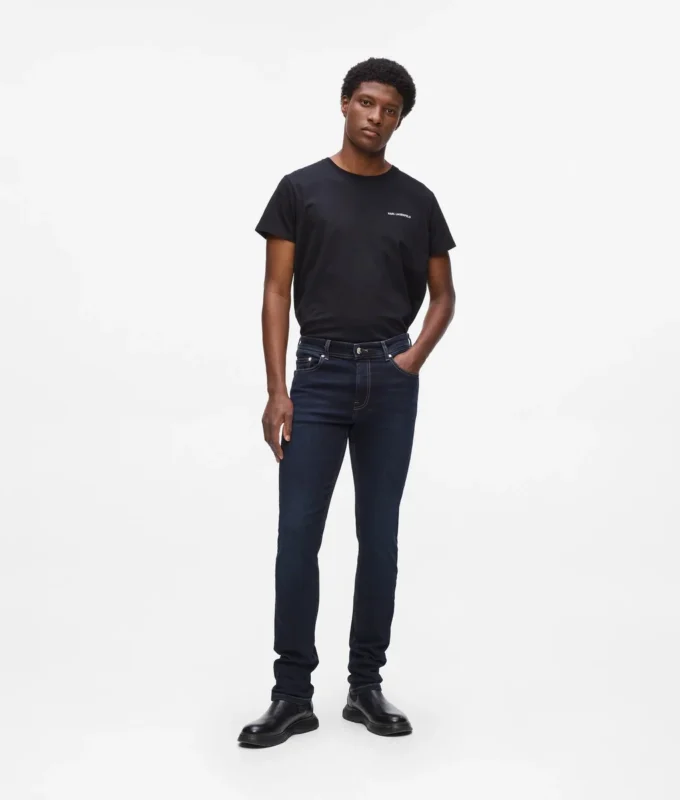 KLASSISCHE JEANS KLASSISCHE JEANS