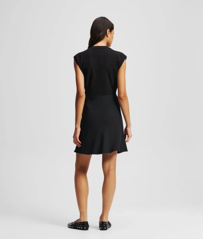 KLEID AUS MISCHGEWEBE