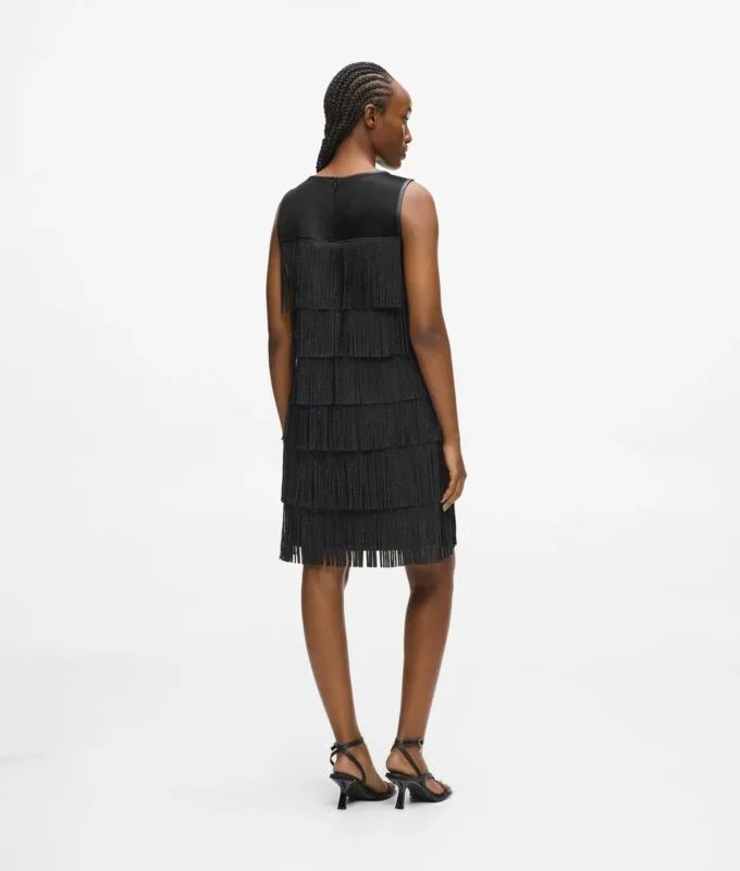 Kleid mit Kunstlederfransen Kleid mit Kunstlederfransen