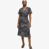 Kleid mit V-Ausschnitt und Fächerprint