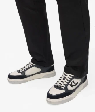 Kourtney Sneakers mit seitlicher Verzierung