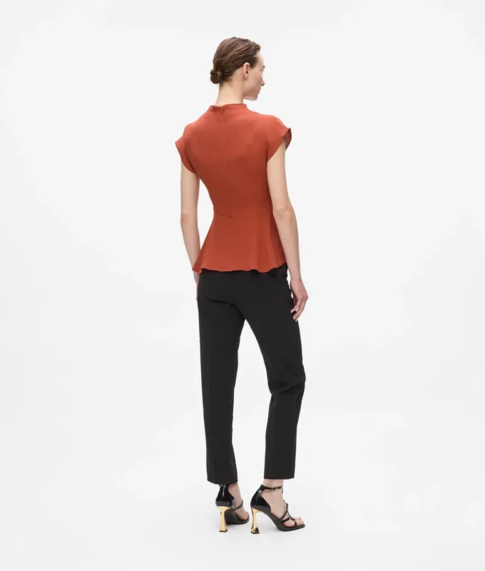 KURZÄRMELIGE BLUSE MIT KNOTEN KURZÄRMELIGE BLUSE MIT KNOTEN
