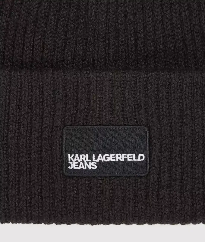 Lange Mütze mit Logo-Patch