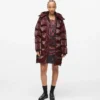 Lange Pufferjacke mit Perlmuttglanz