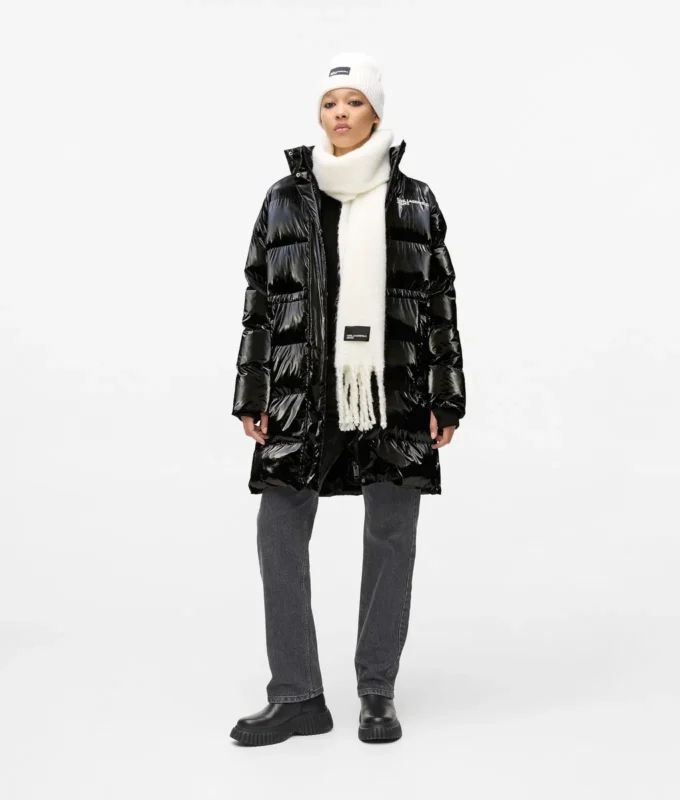 Lange Pufferjacke mit Perlmuttglanz