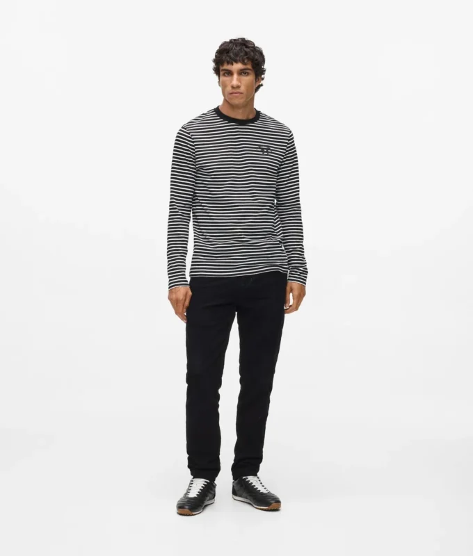 Langärmliges T-Shirt