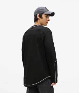 Langärmliges T-Shirt mit Kontrastnähten