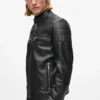 Lederjacke mit hohem Kragen Lederjacke mit hohem Kragen