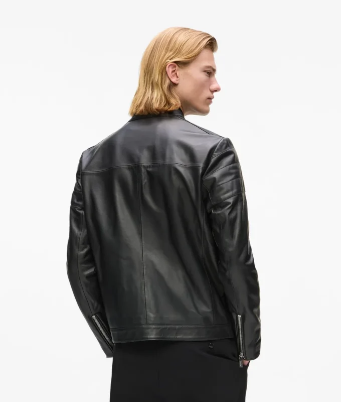 Lederjacke mit hohem Kragen Lederjacke mit hohem Kragen
