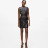 Lederkleid mit Knopfdetails