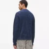 Locker sitzender Pullover mit halbem Reißverschluss Locker sitzender Pullover mit halbem Reißverschluss