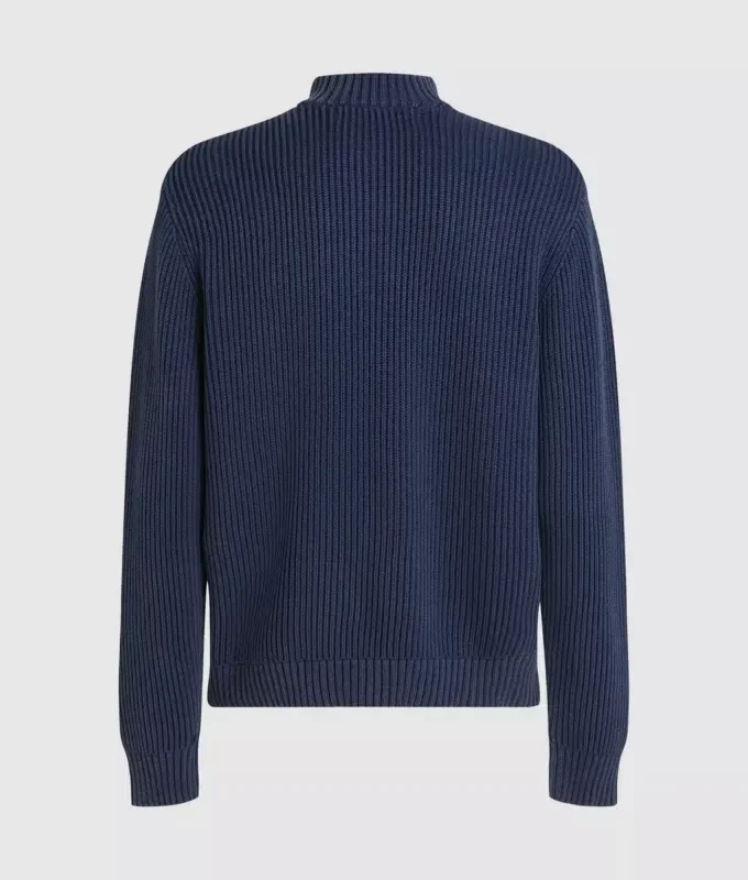 Locker sitzender Pullover mit halbem Reißverschluss Locker sitzender Pullover mit halbem Reißverschluss