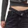 Lockere Jeans mit Cutout-Taille Lockere Jeans mit Cutout-Taille