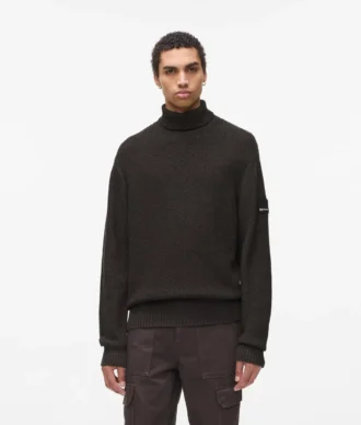 Lockerer Rollkragenpullover Lockerer Rollkragenpullover