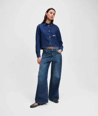 LOW-RISE-JEANS MIT WEITEM BEIN