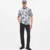 Lässiges T-Shirt mit durchgehendem Monogramm-Print