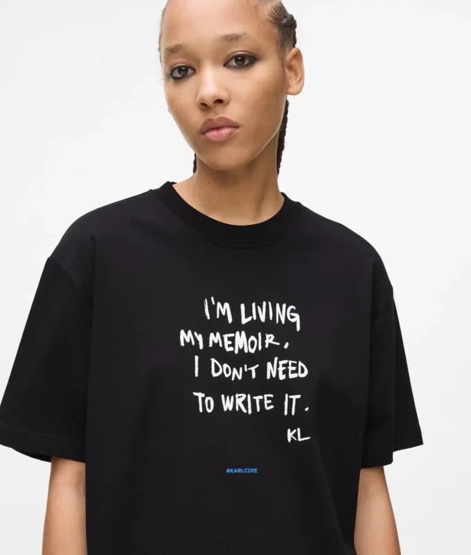Lässiges T-Shirt mit Karl-Zitat