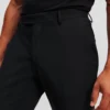 MAßGESCHNEIDERTE HOSE MAßGESCHNEIDERTE HOSE