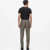 Maßgeschneiderte Hose Maßgeschneiderte Hose
