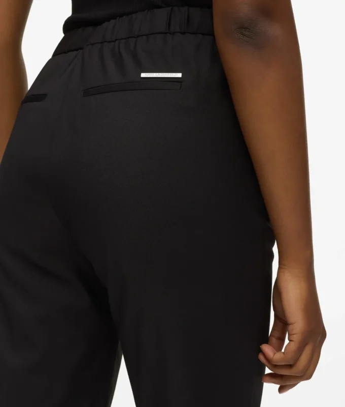 Maßgeschneiderte Hose aus Wollmischung Maßgeschneiderte Hose aus Wollmischung