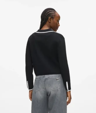 Maßgeschneiderte Strickjacke