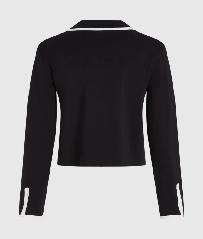 Maßgeschneiderte Strickjacke