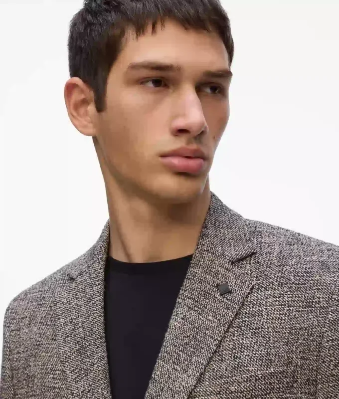 Maßgeschneiderter Blazer Maßgeschneiderter Blazer